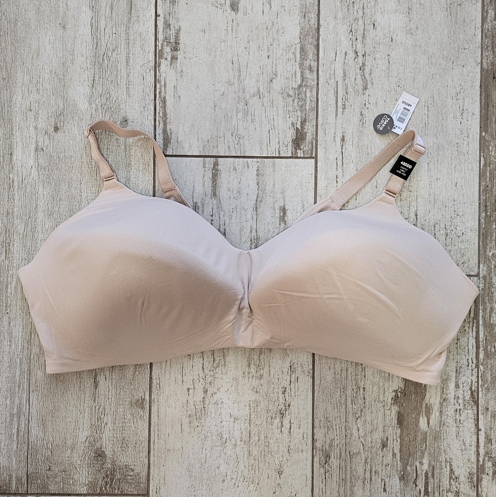 Torrid Blush Seamless Wireless Bra 48DDD. NWT